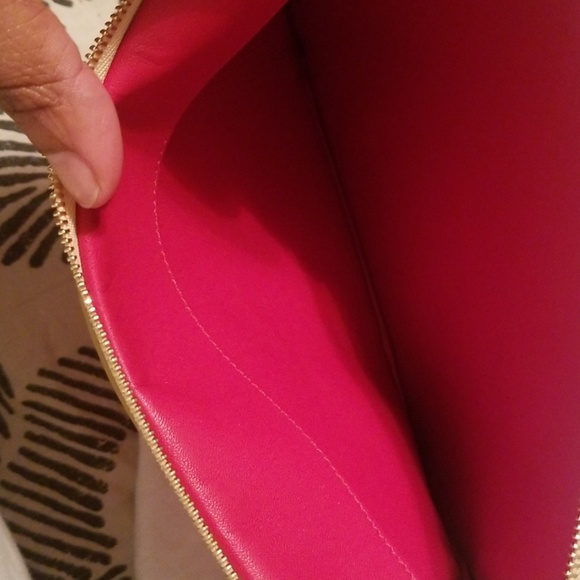 Celine iPad zip-up case/Clutch - Picture 4 of 8